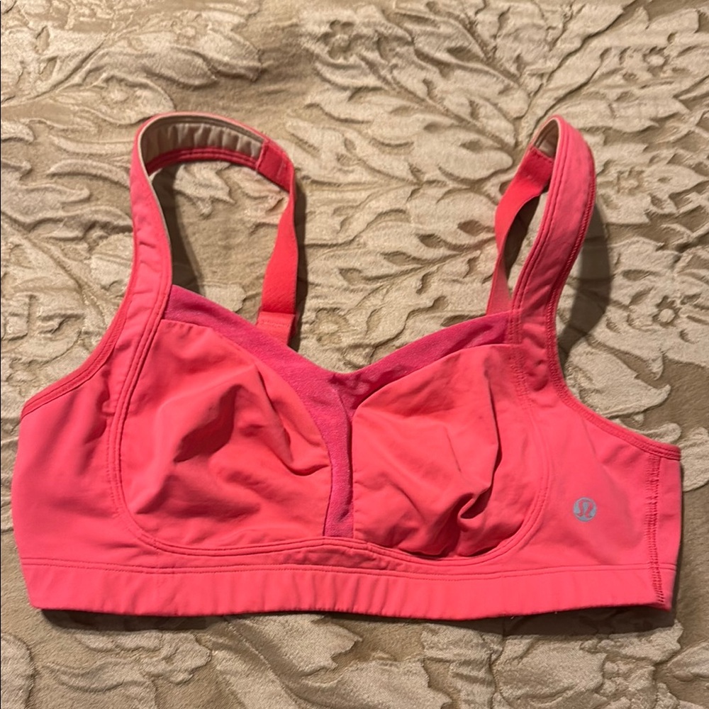 Lululemon sports bra
